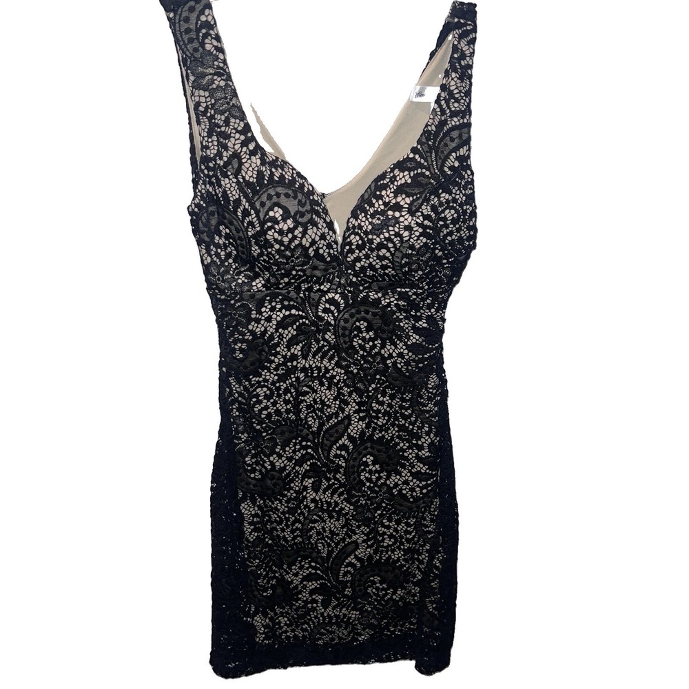 NWT Emerald Sundae Black Lace Nude Lined Sleeveless V-Neck Sheath Dress Size M